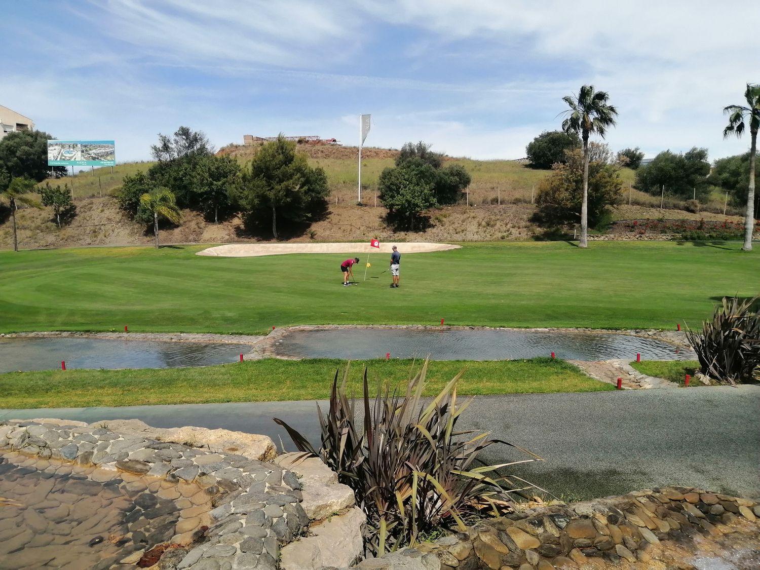 PISO EN LA  ZONA  DE BAVIERA GOLF LA CALETA DE VELEZ