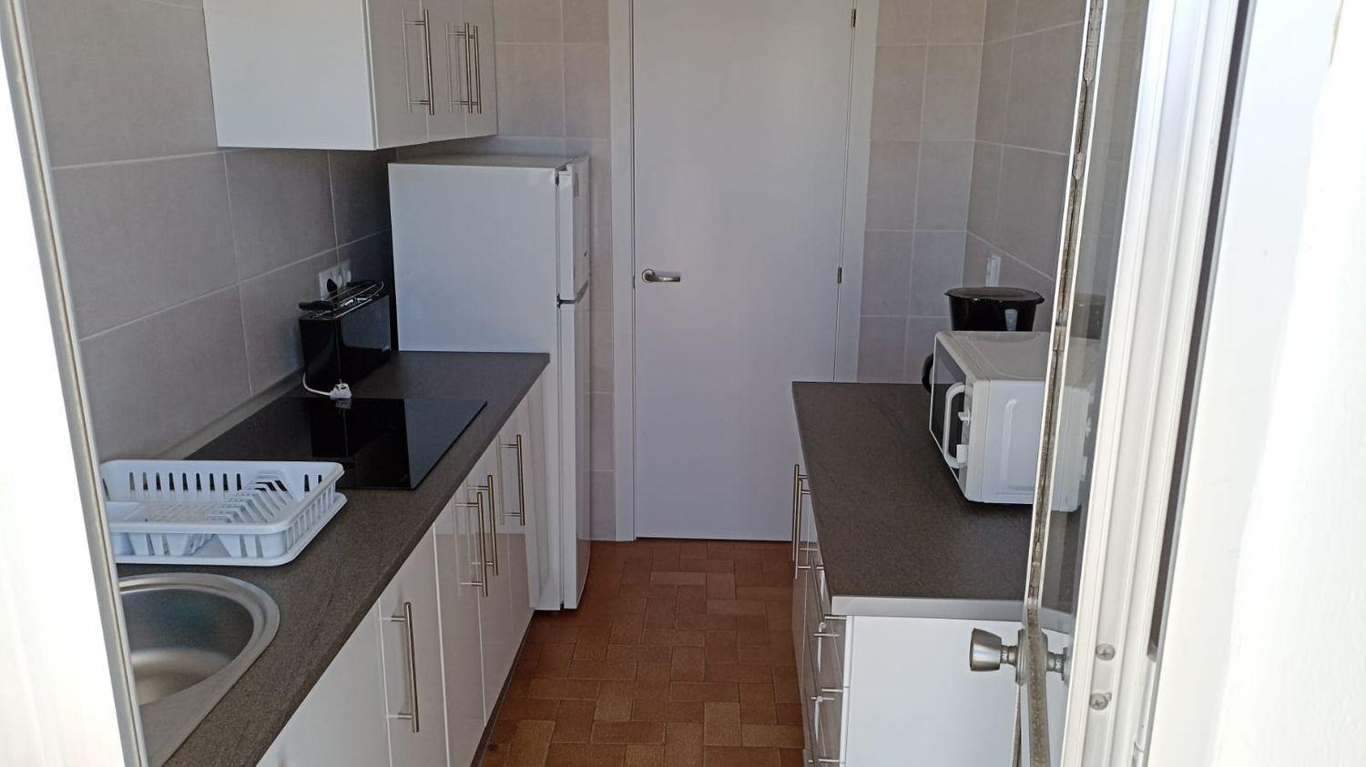 APPARTEMENT COURTE SAISON 600 € / MOIS