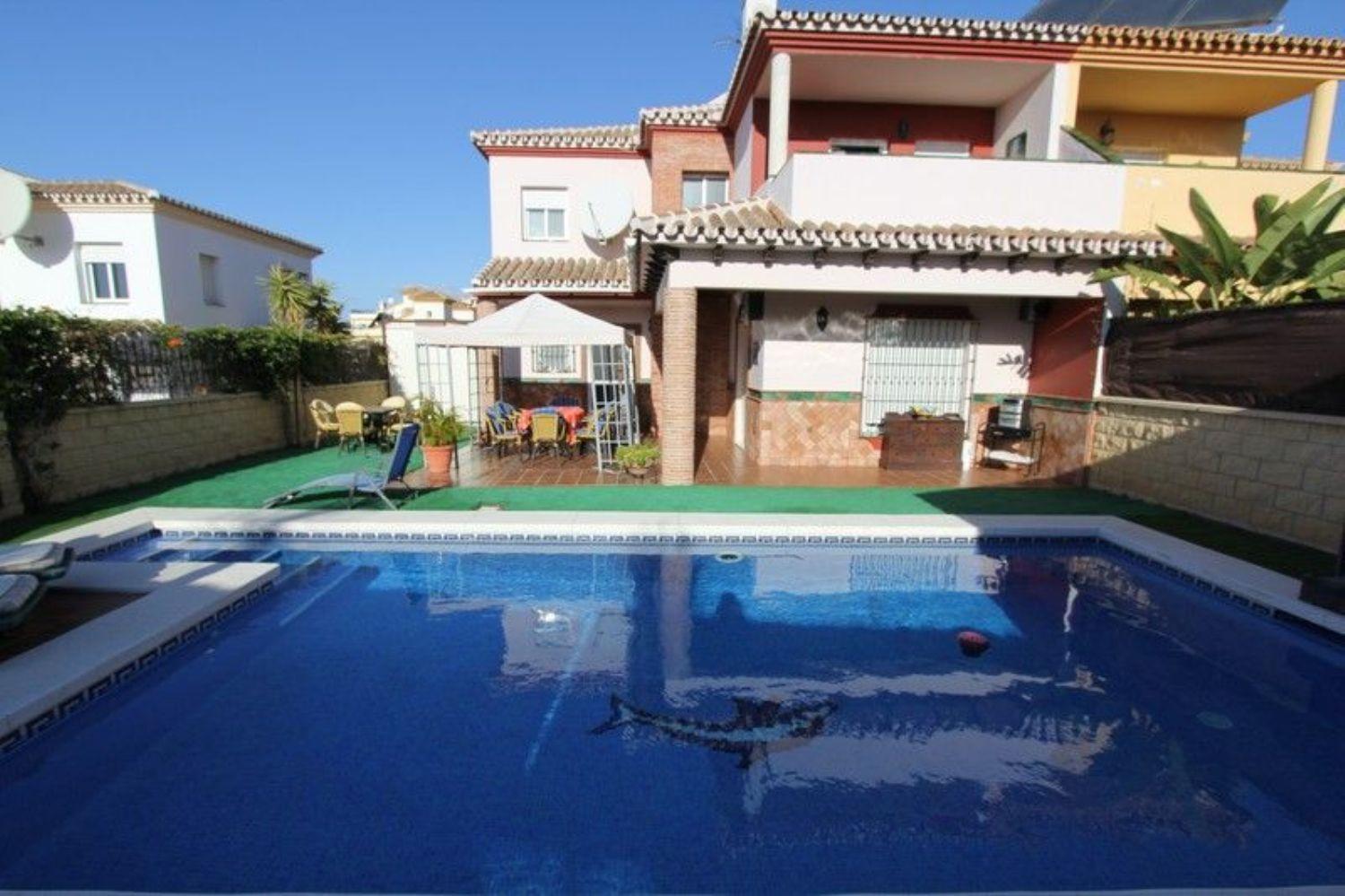 Chalet for sale in Viña Málaga (Torre del Mar)