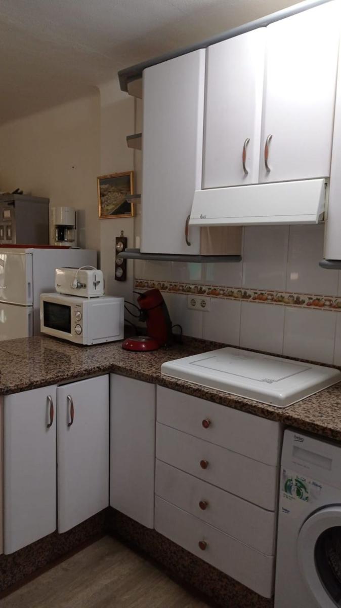 APARTAMENTO DE  CORTA TEMPORADA. 470 € /MES