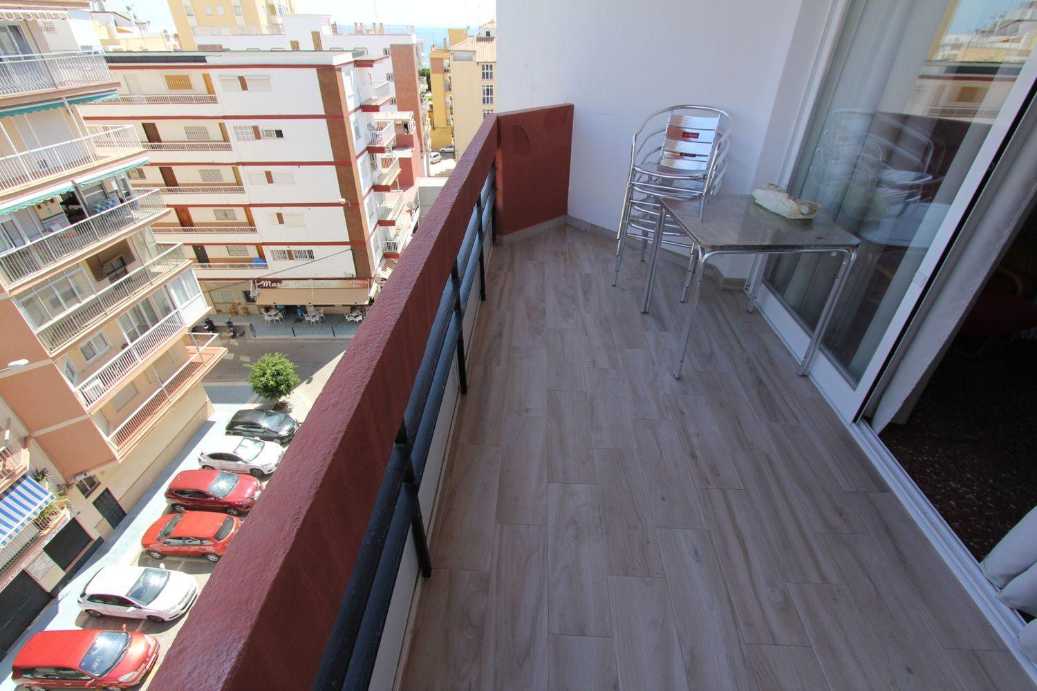 APPARTEMENT COURTE SAISON. 495 € /MOIS