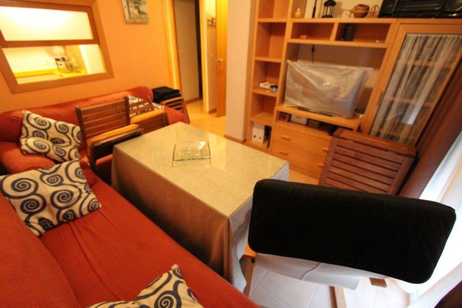 APPARTEMENT COURTE SAISON. 430 € /MOIS