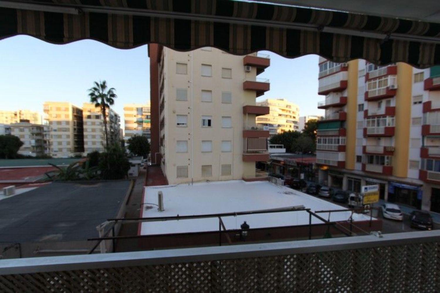 APPARTEMENT COURTE SAISON. 430 € /MOIS