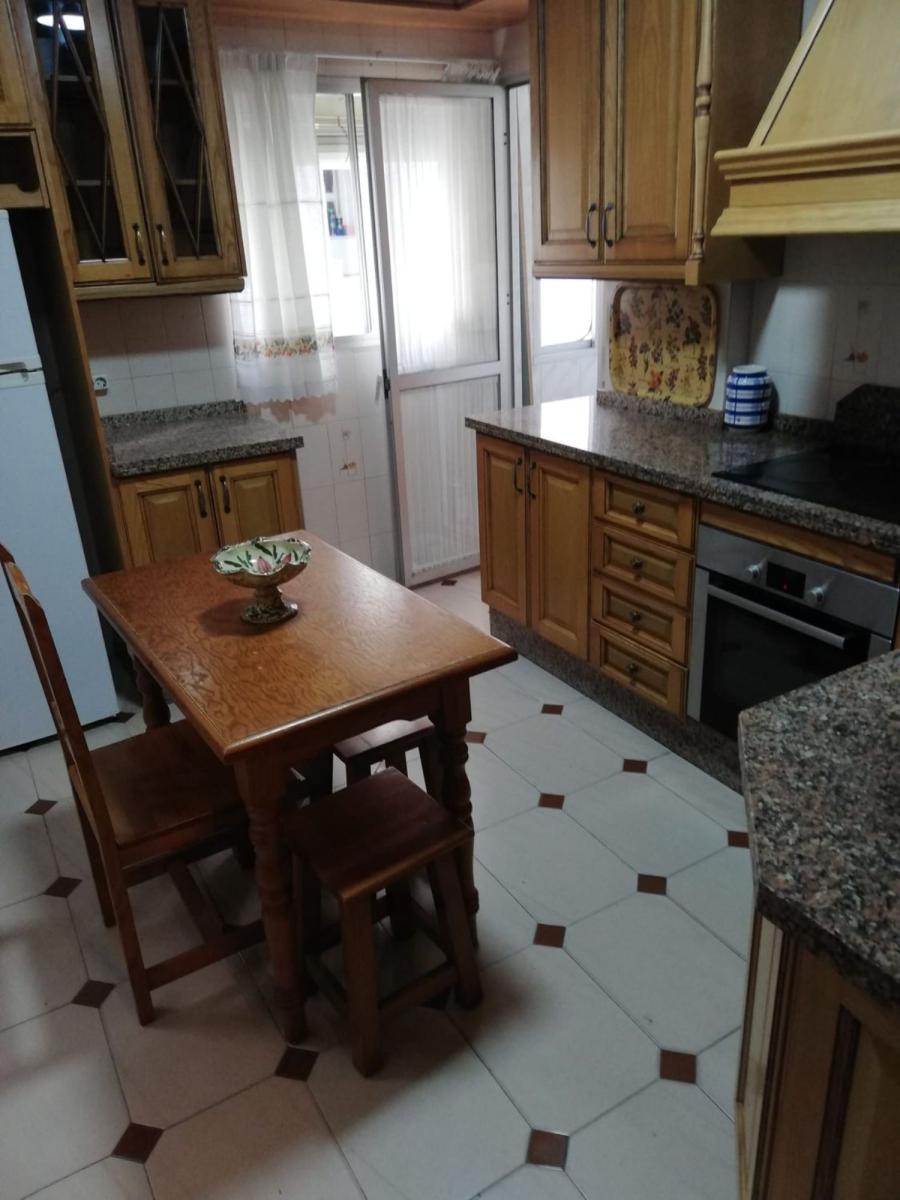 SHORT SEASON APARTMENT €.650 / MONTH