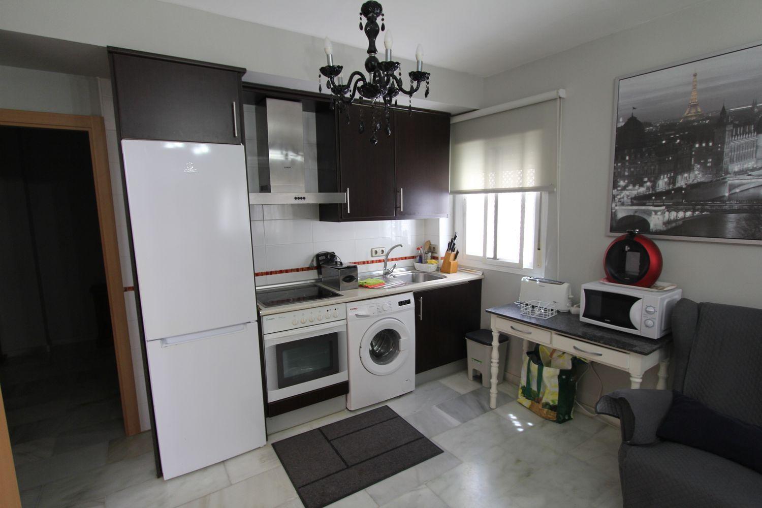 APPARTEMENT COURTE SAISON. 440 € /MOIS