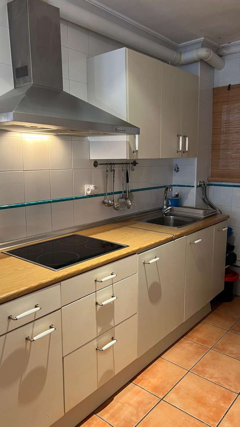 KURZE SAISONWOHNUNG. 550 €/MONAT