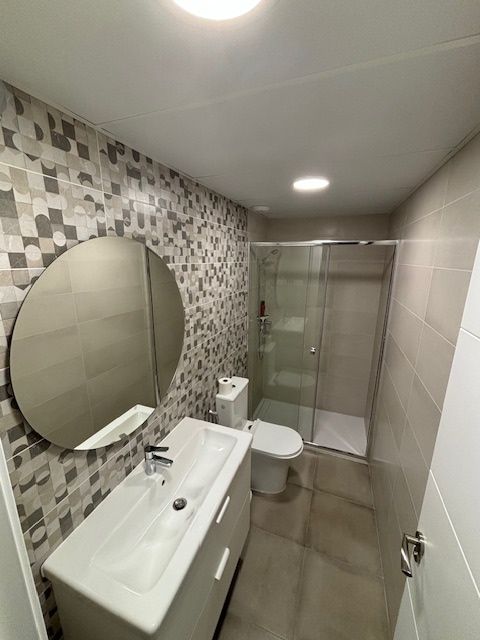 APPARTEMENT COURTE SAISON. 660 € /MOIS D'OCTOBRE À MAI