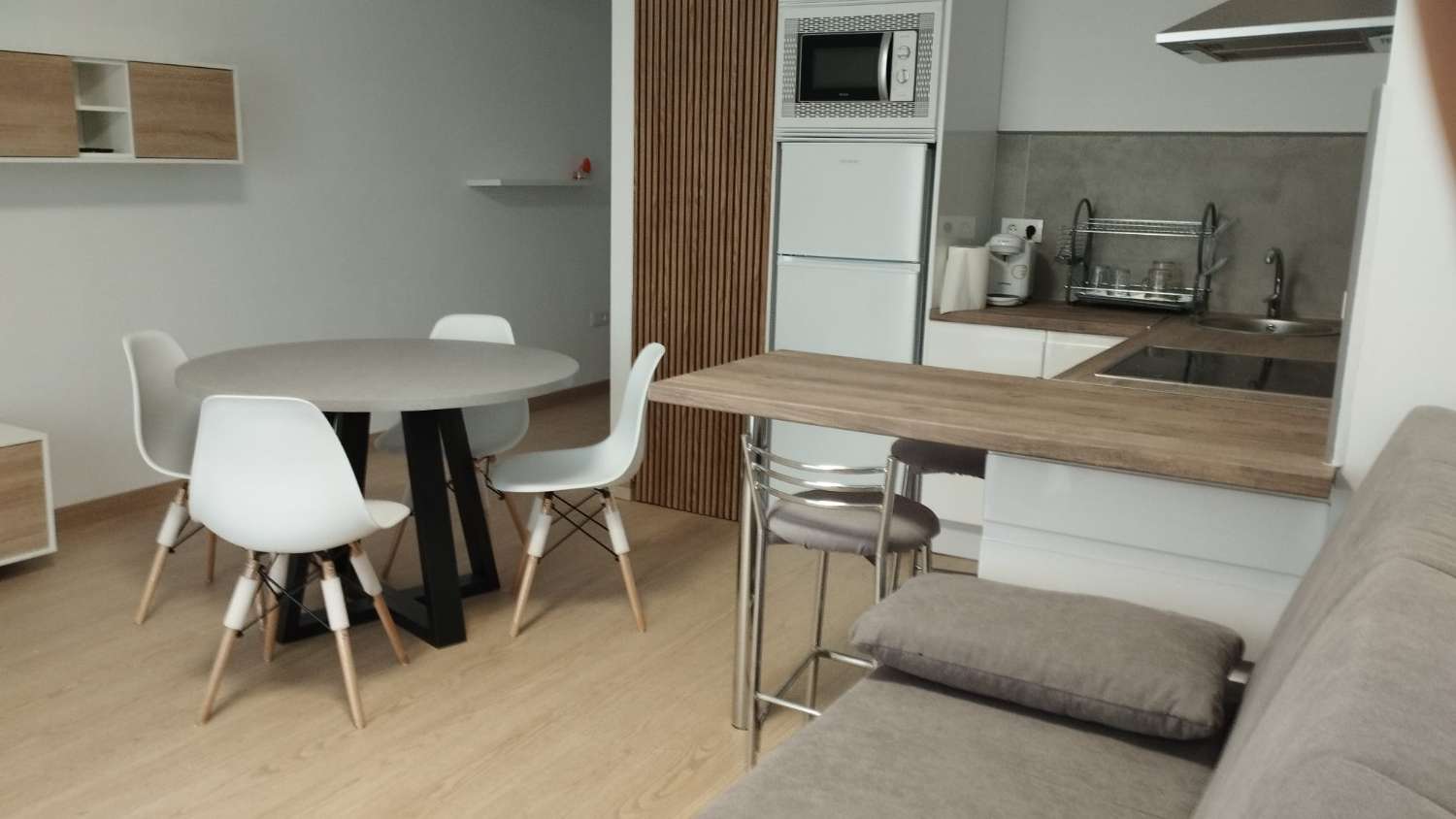 SHORT TERM APARTMENT. €660/MONTH FROM OCTOBER TO MAY