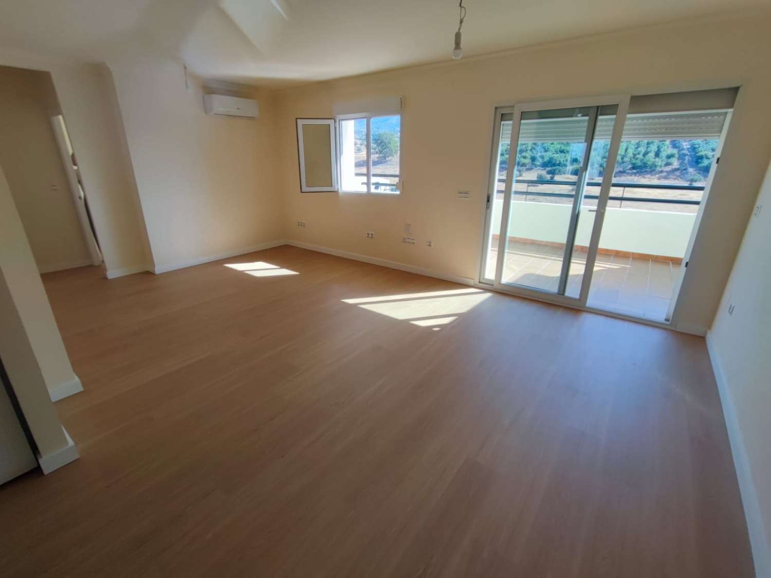 3 BEDROOM PENTHOUSE WITH PARKING SPACE