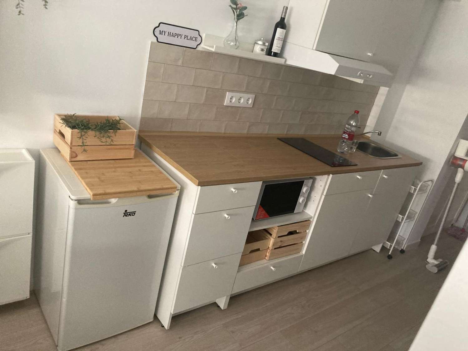 ESTUDIO CON 1 DORMITORIO  DE  CORTA TEMPORADA. 460 € /MES