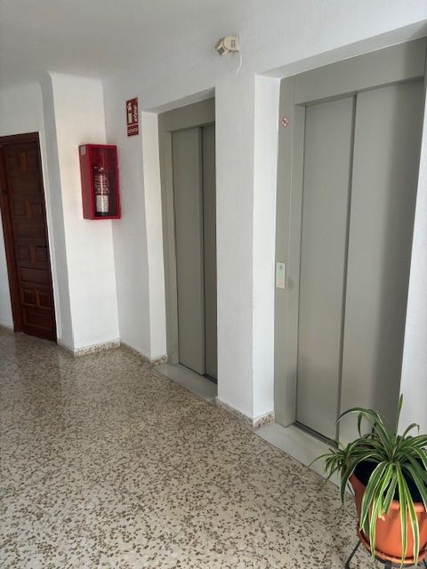 APARTAMENTO DE  CORTA TEMPORADA. 550 € /MES