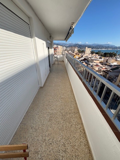 3 BEDROOM APARTMENT FROM JANUARY TO JUNE. €675/month