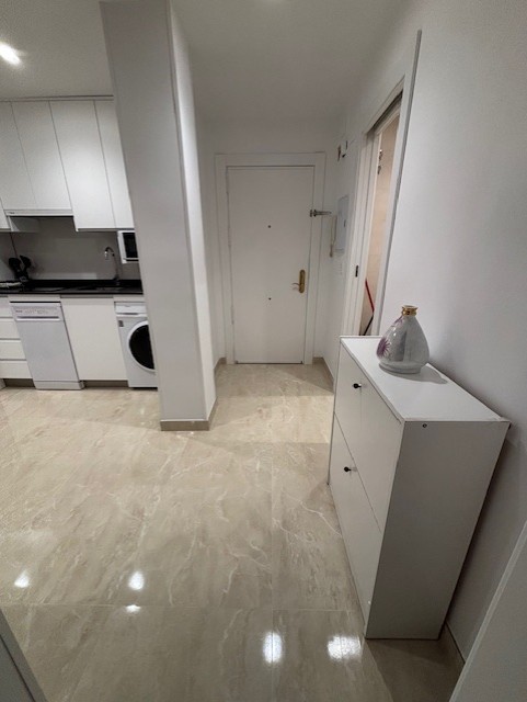 KURZE SAISONWOHNUNG. 660 €/MONAT